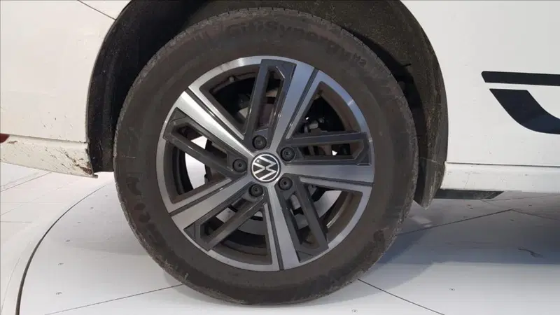 Volkswagen Caddy usata a Lucca (9)