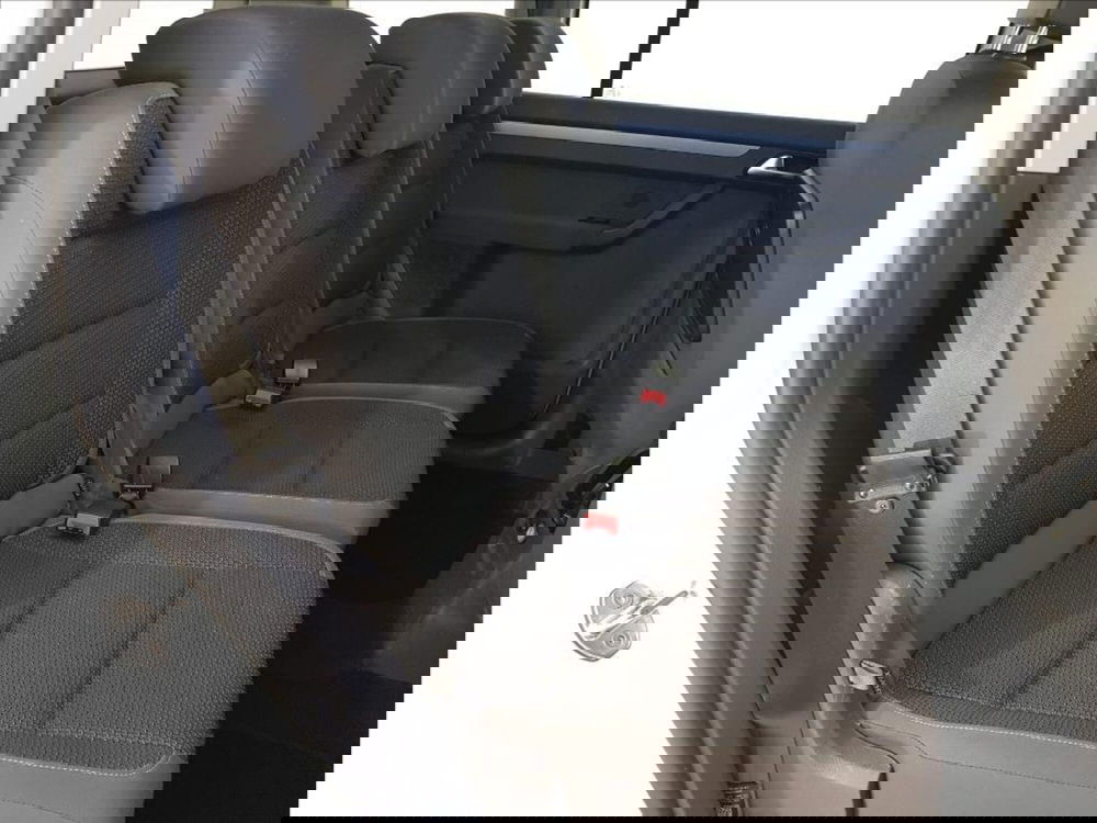 Volkswagen Touran usata a Lucca (12)