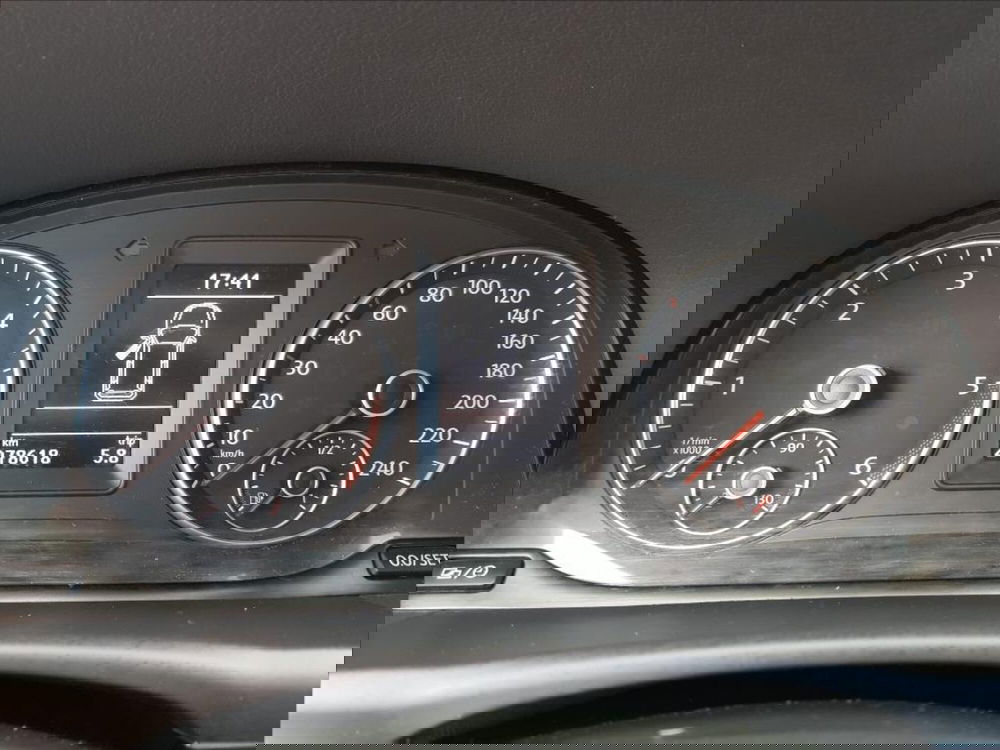 Volkswagen Touran usata a Lucca (16)