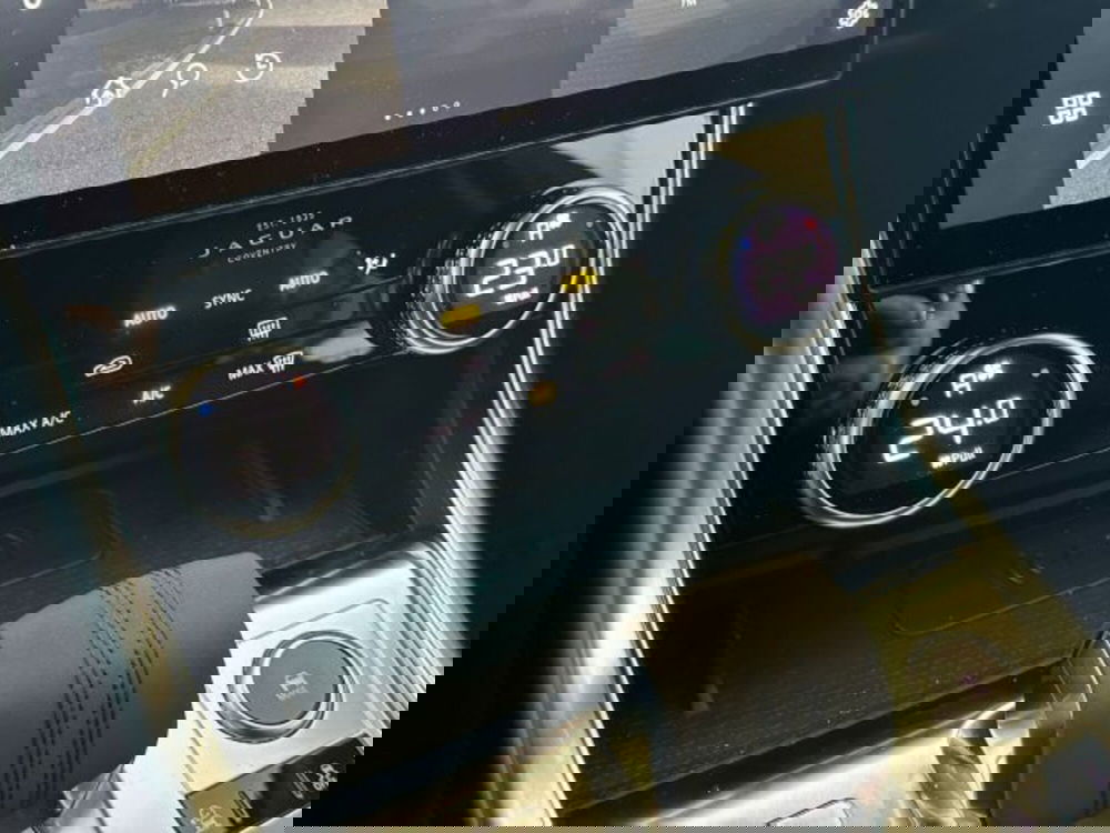 Jaguar XF usata a Modena (13)