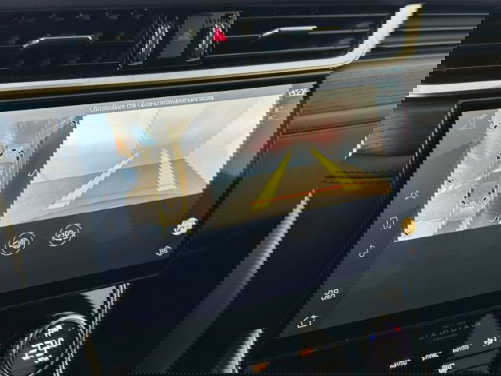 Jaguar XF usata a Modena (14)