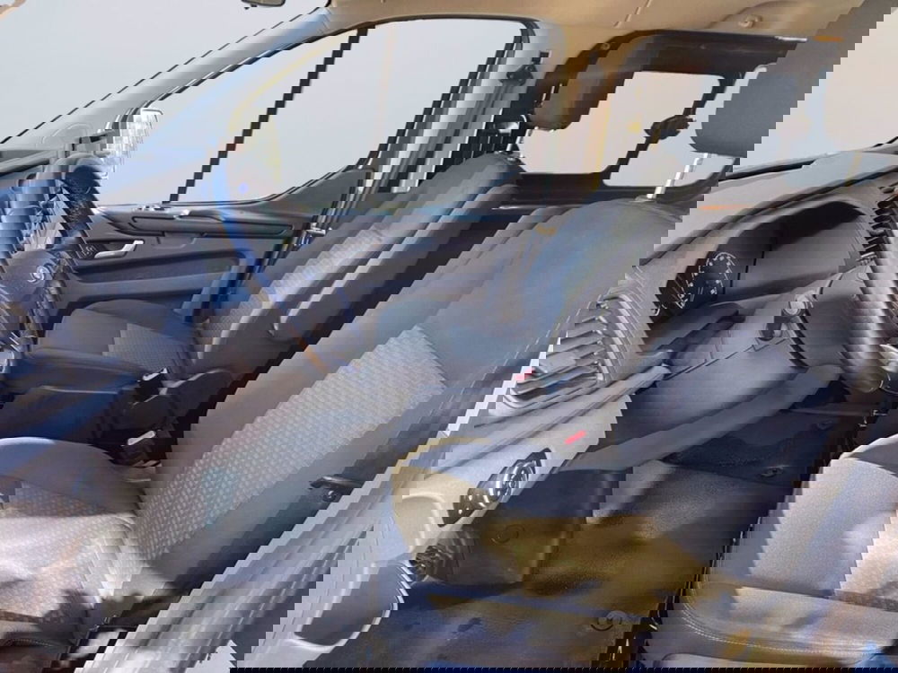 Ford Transit Custom Furgone usata a Milano (9)