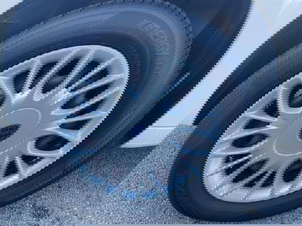 Lancia Ypsilon usata a Ancona (8)