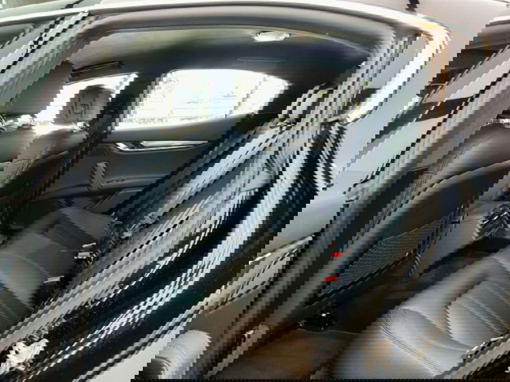 Maserati Ghibli usata a Torino (11)