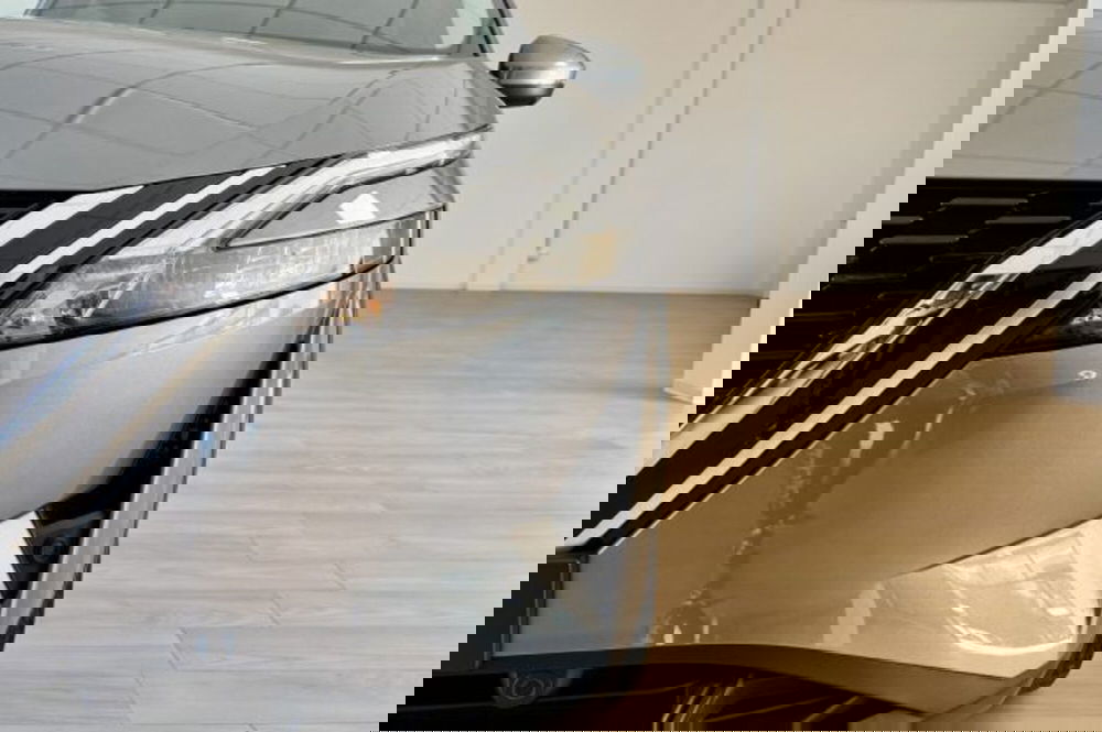 Nissan Qashqai usata a Latina (10)