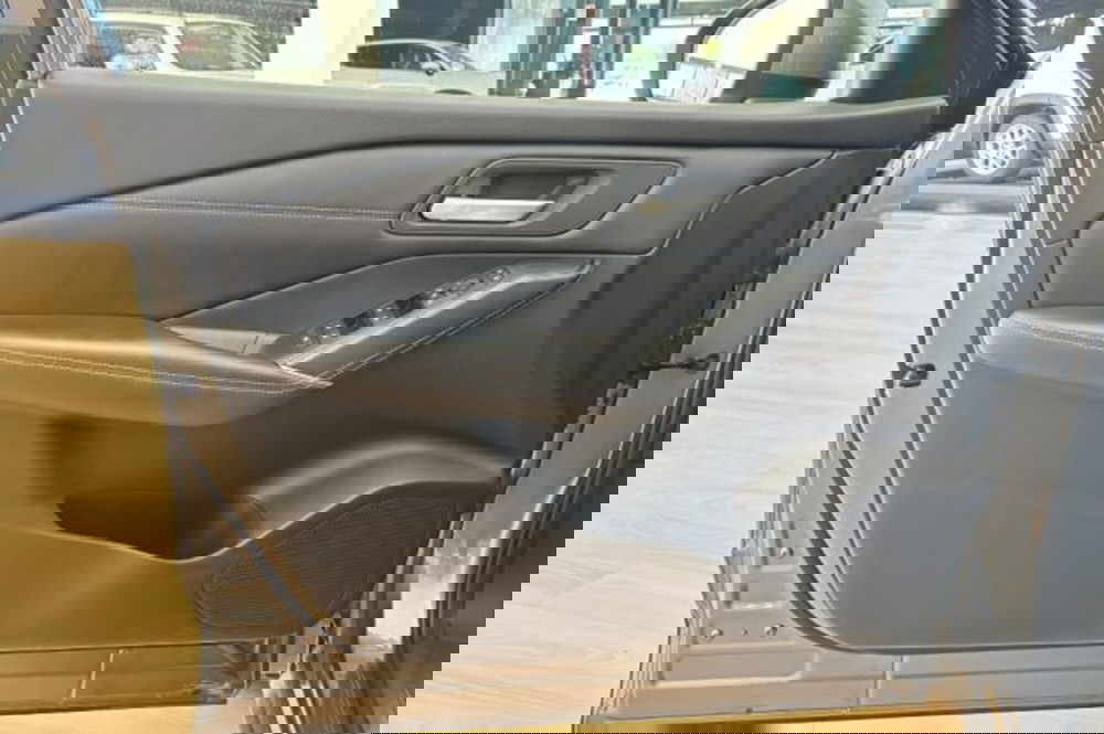 Nissan Qashqai usata a Latina (11)