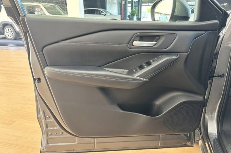 Nissan Qashqai usata a Latina (11)