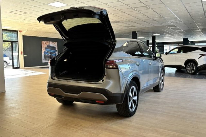 Nissan Qashqai usata a Latina (6)