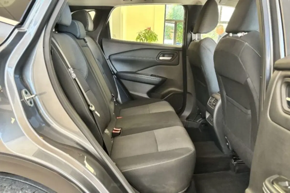 Nissan Qashqai usata a Latina (9)