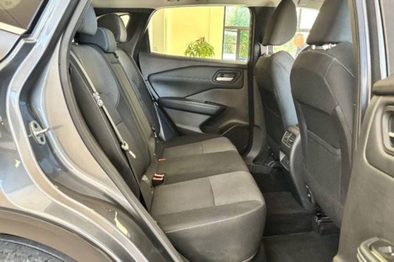 Nissan Qashqai usata a Latina (9)