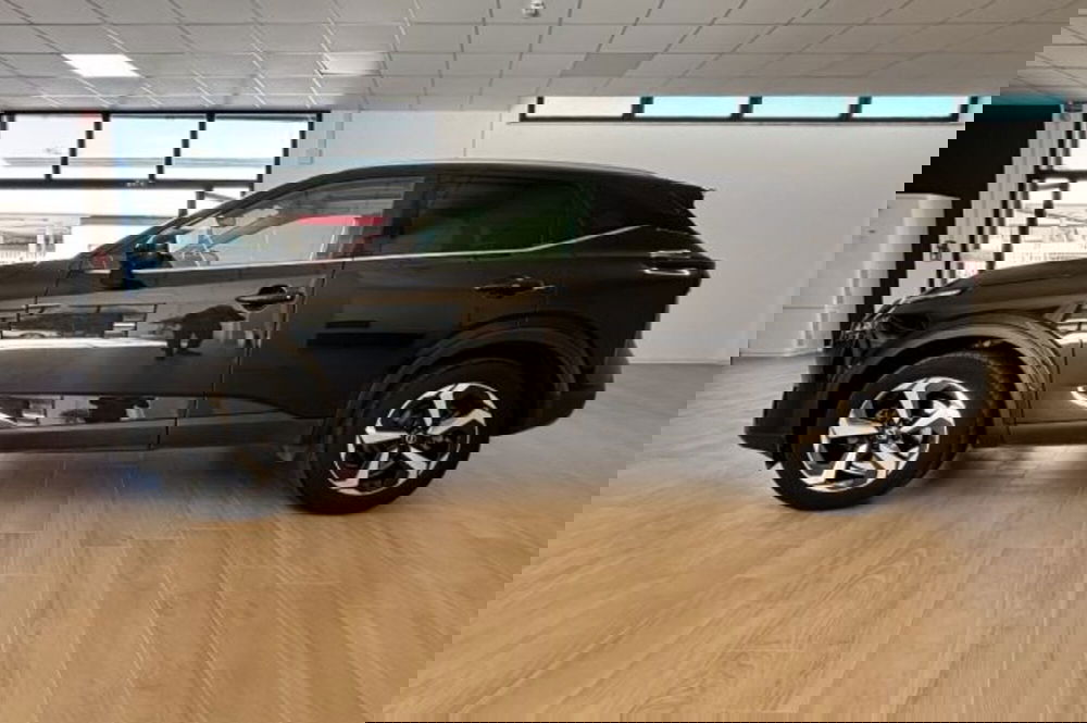 Nissan Qashqai usata a Latina (4)