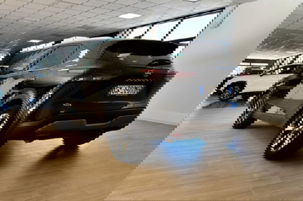 Nissan Qashqai usata a Latina (5)