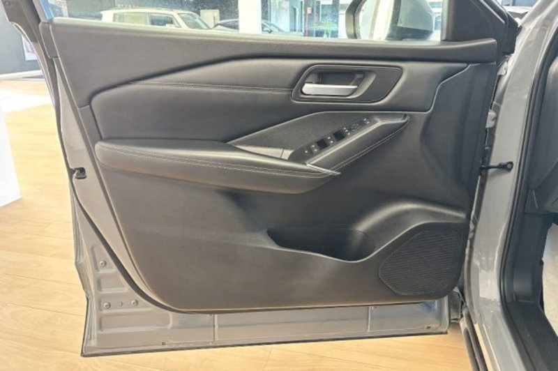 Nissan Qashqai usata a Latina (12)