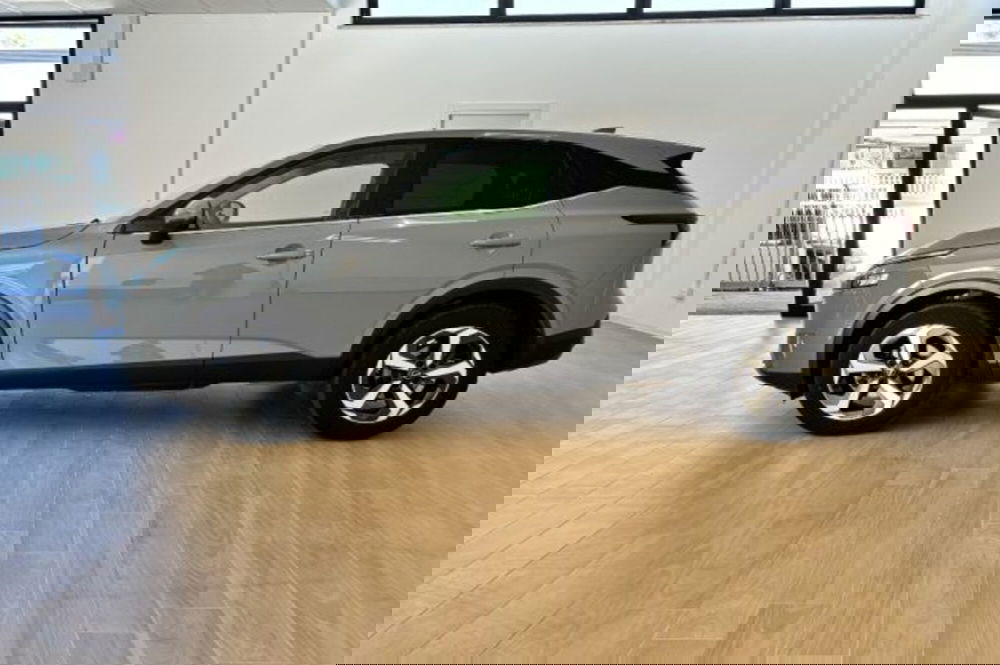 Nissan Qashqai usata a Latina (4)