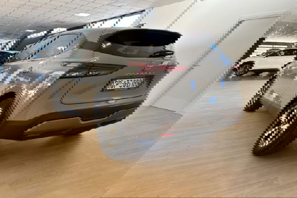 Nissan Qashqai usata a Latina (5)