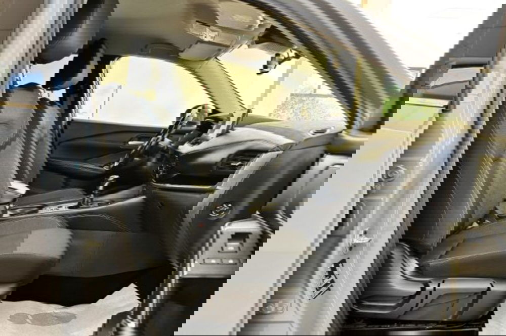 Nissan Qashqai usata a Latina (8)