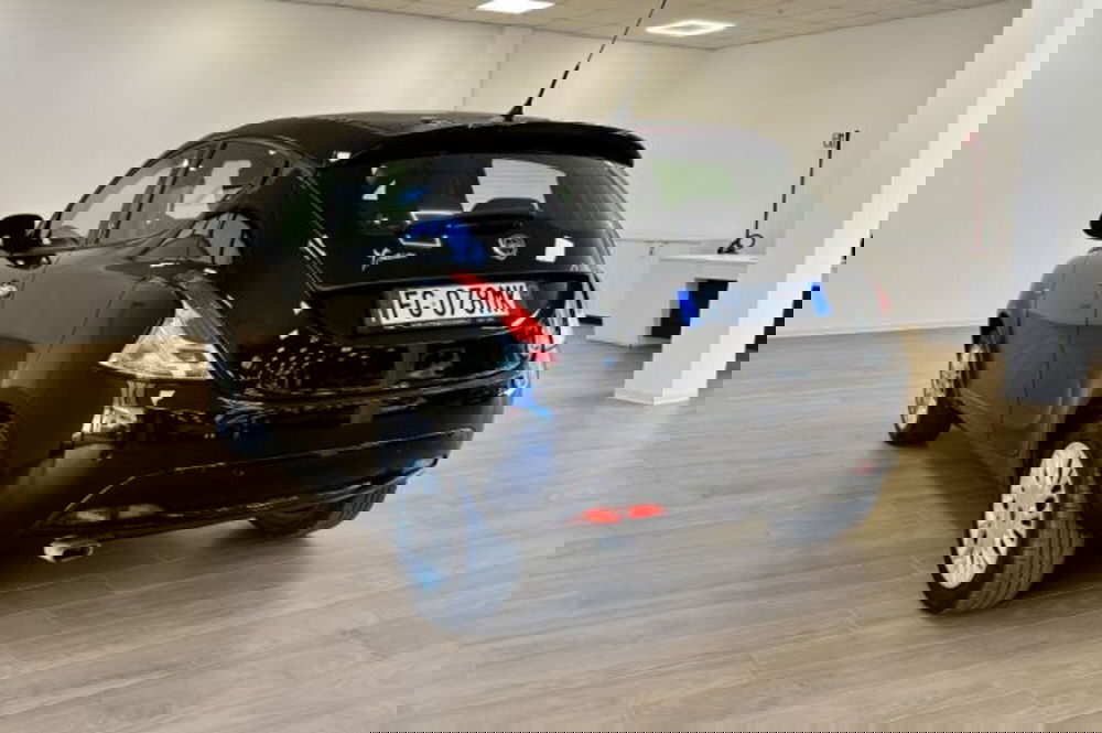 Lancia Ypsilon usata a Latina (5)