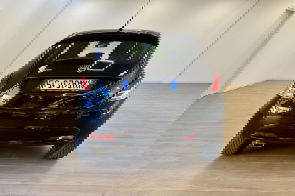 Lancia Ypsilon usata a Latina (6)