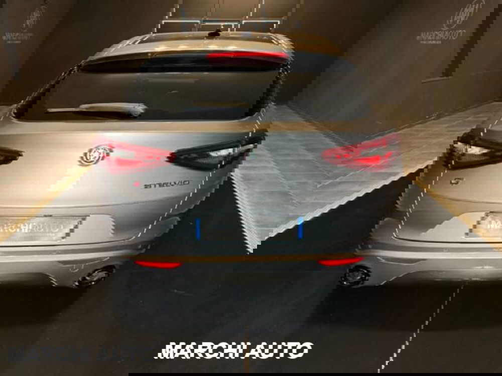 Alfa Romeo Stelvio usata a Perugia (6)