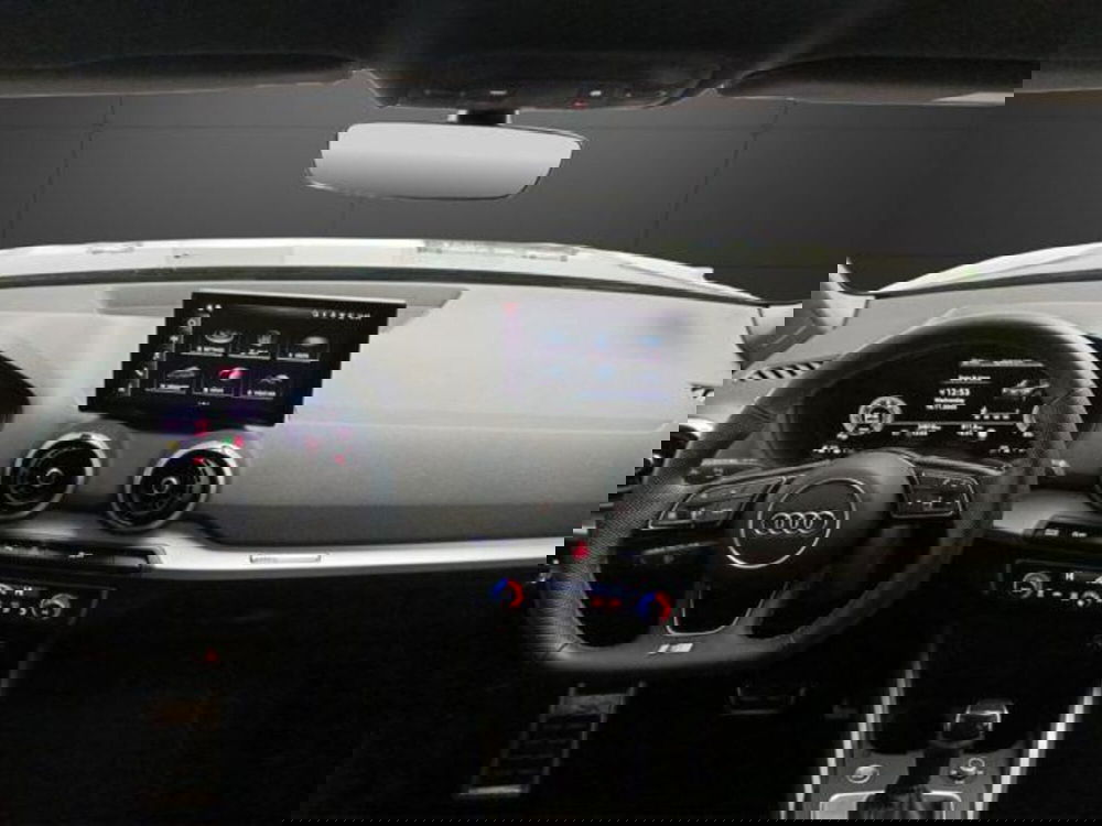 Audi Q2 usata a Milano (10)