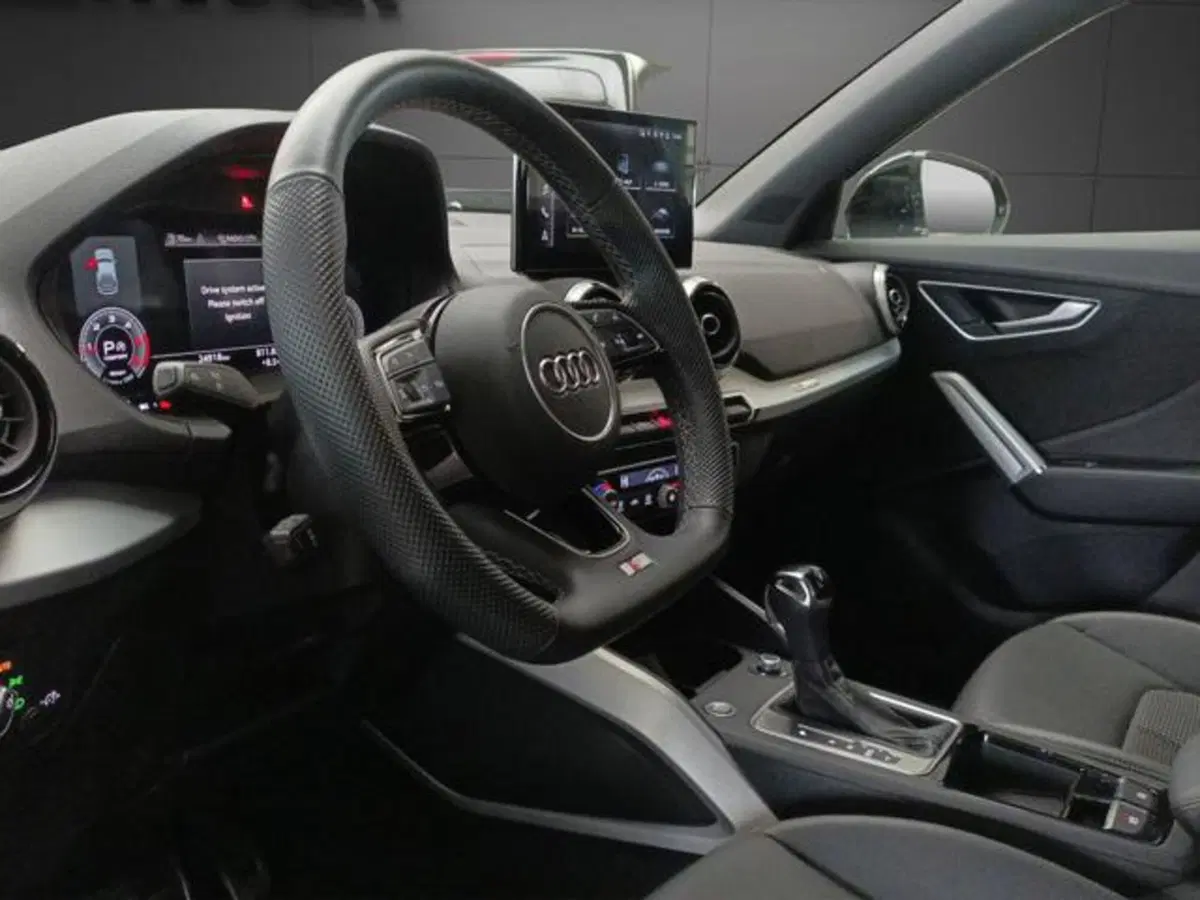 Audi Q2 usata a Milano (14)