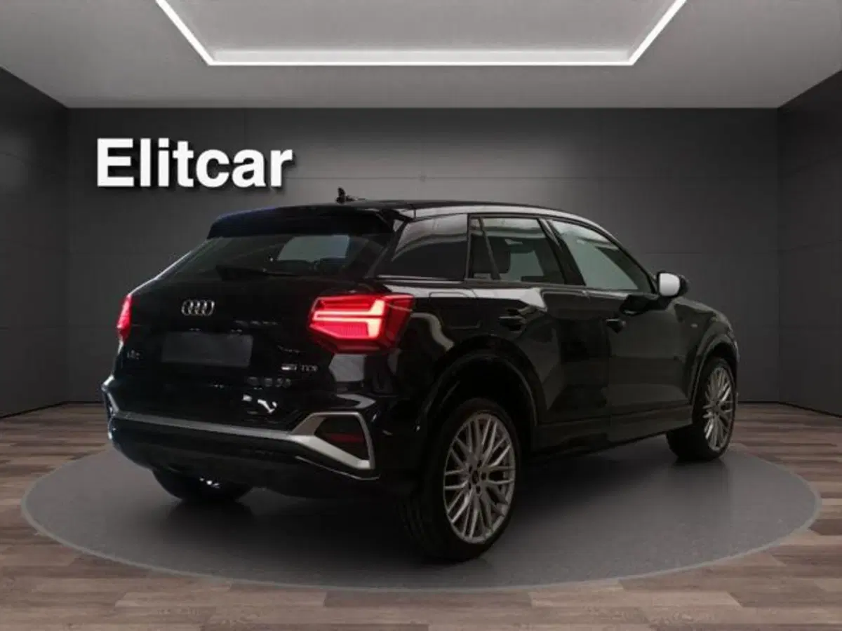Audi Q2 usata a Milano (7)