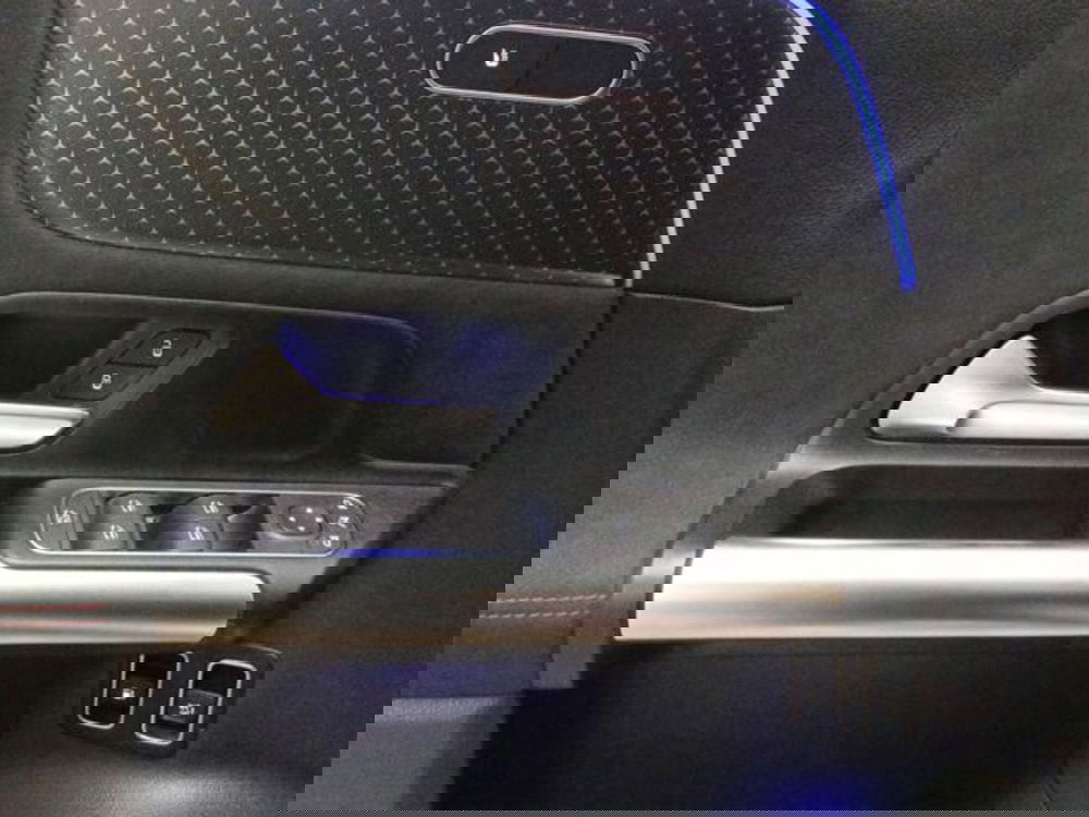 Mercedes-Benz GLA SUV usata a Milano (18)