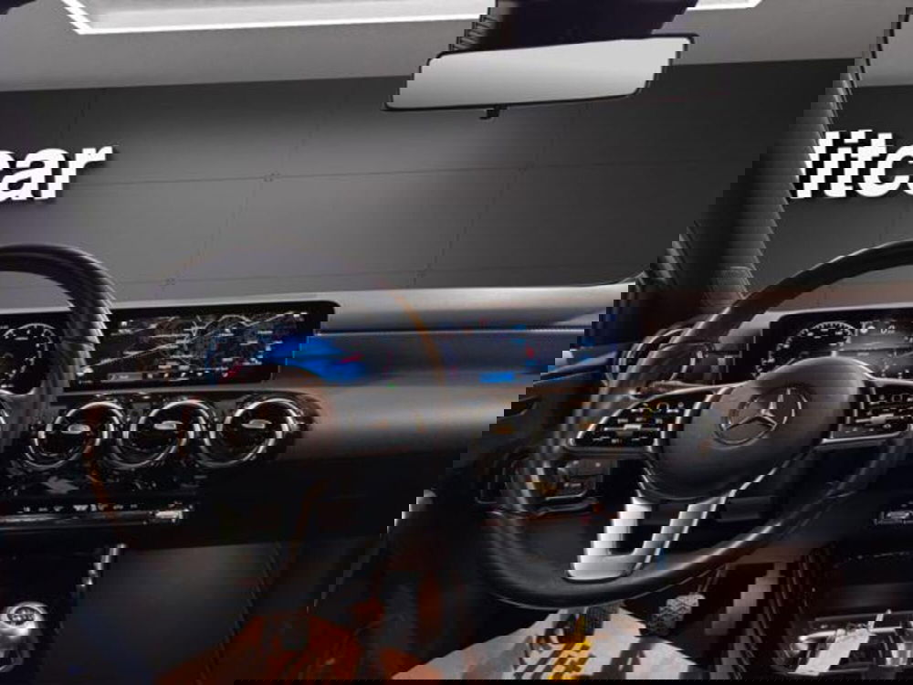 Mercedes-Benz Classe A usata a Milano (9)