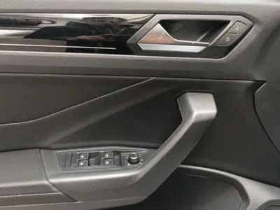 Volkswagen T-Roc Cabrio 1.0 TSI Style nuova a Magenta