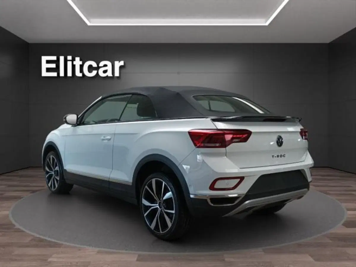 Volkswagen T-Roc Cabrio nuova a Milano (6)