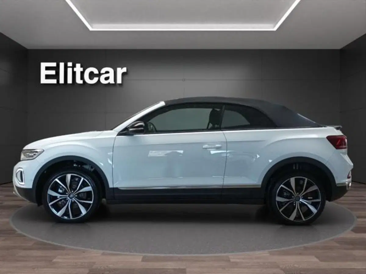 Volkswagen T-Roc Cabrio nuova a Milano (8)