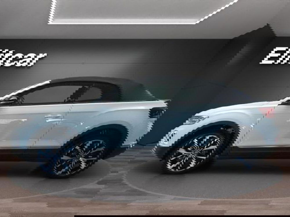 Volkswagen T-Roc Cabrio nuova a Milano (8)