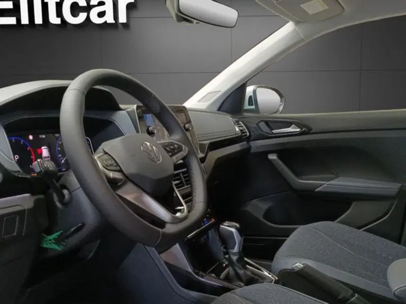 Volkswagen T-Cross nuova a Milano (9)