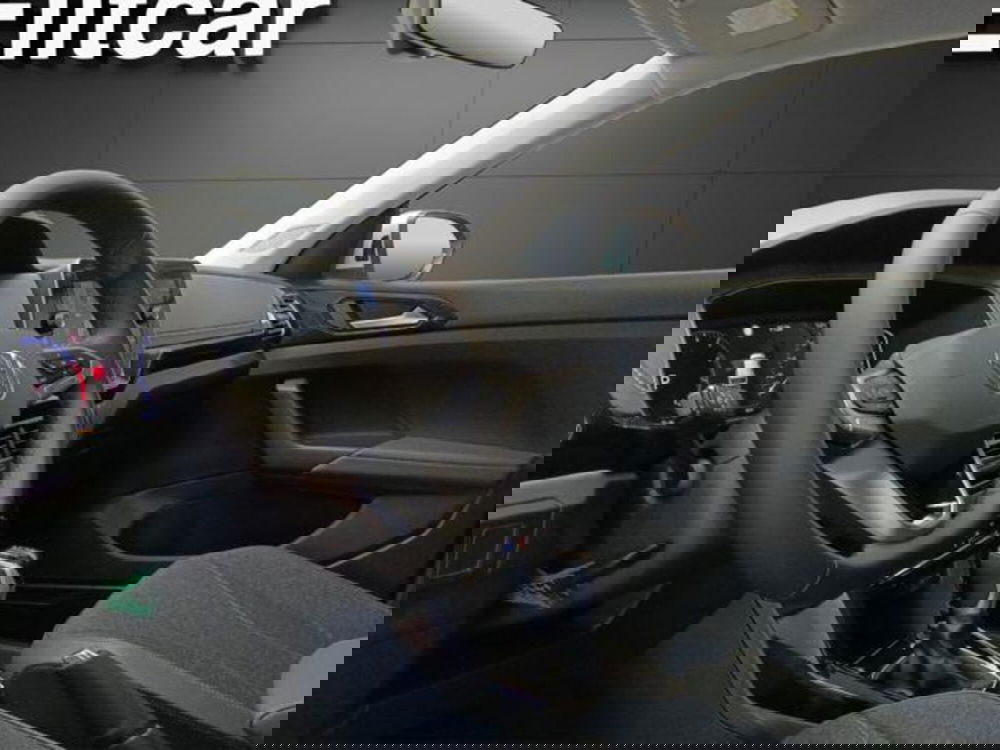 Volkswagen T-Cross nuova a Milano (11)