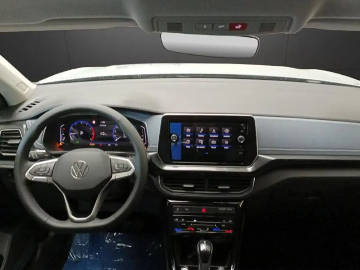 Volkswagen T-Cross nuova a Milano (12)