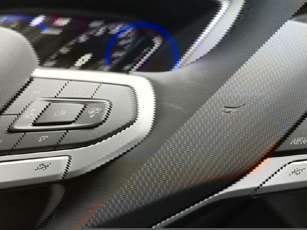 Volkswagen T-Cross nuova a Milano (14)