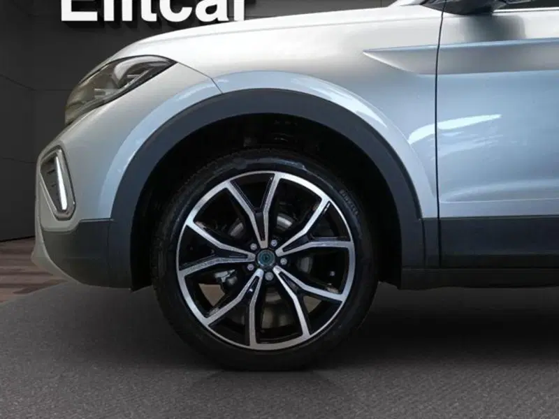Volkswagen T-Cross nuova a Milano (4)