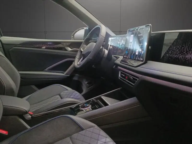 Volkswagen Tiguan nuova a Milano (10)