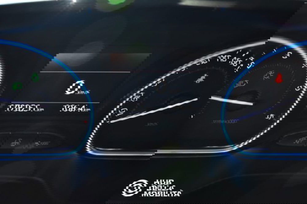 Peugeot 2008 usata a Perugia (8)