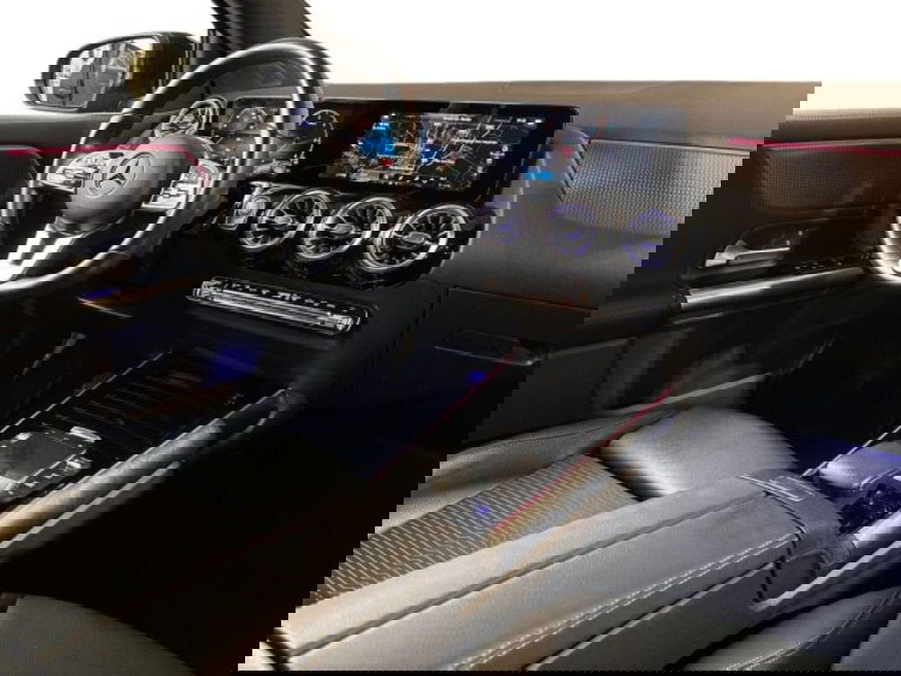 Mercedes-Benz GLA SUV usata a Bologna (15)