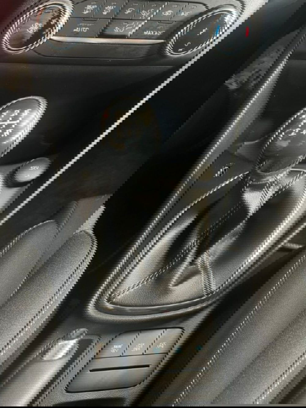 Ford Fiesta usata a Lodi (11)