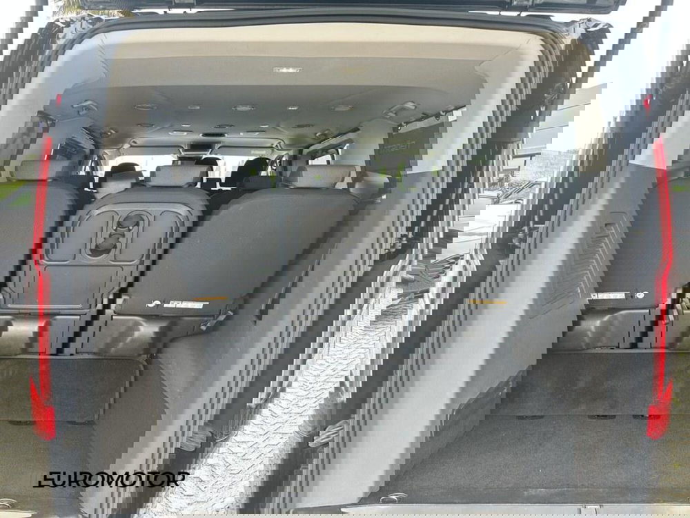 Ford Tourneo Custom usata a Bari (11)