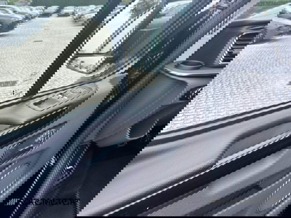 Ford Tourneo Custom usata a Bari (14)