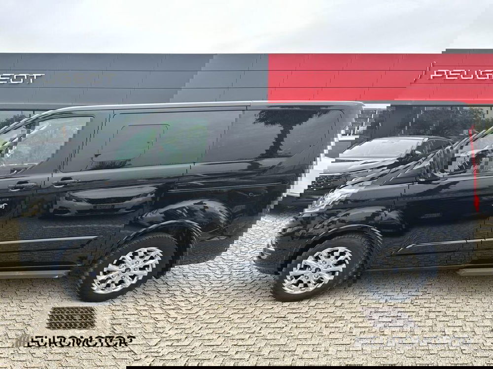 Ford Tourneo Custom usata a Bari (8)