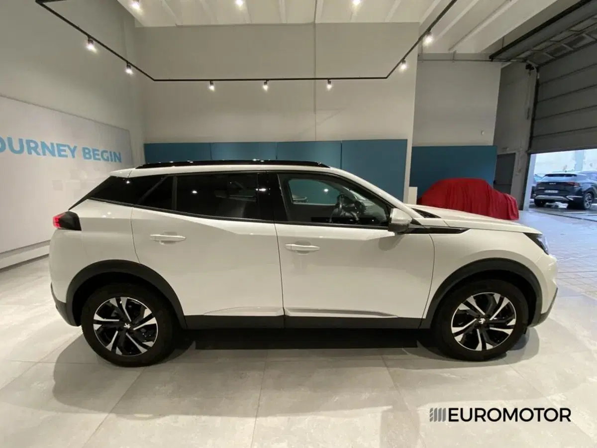 Peugeot 2008 usata a Bari (6)