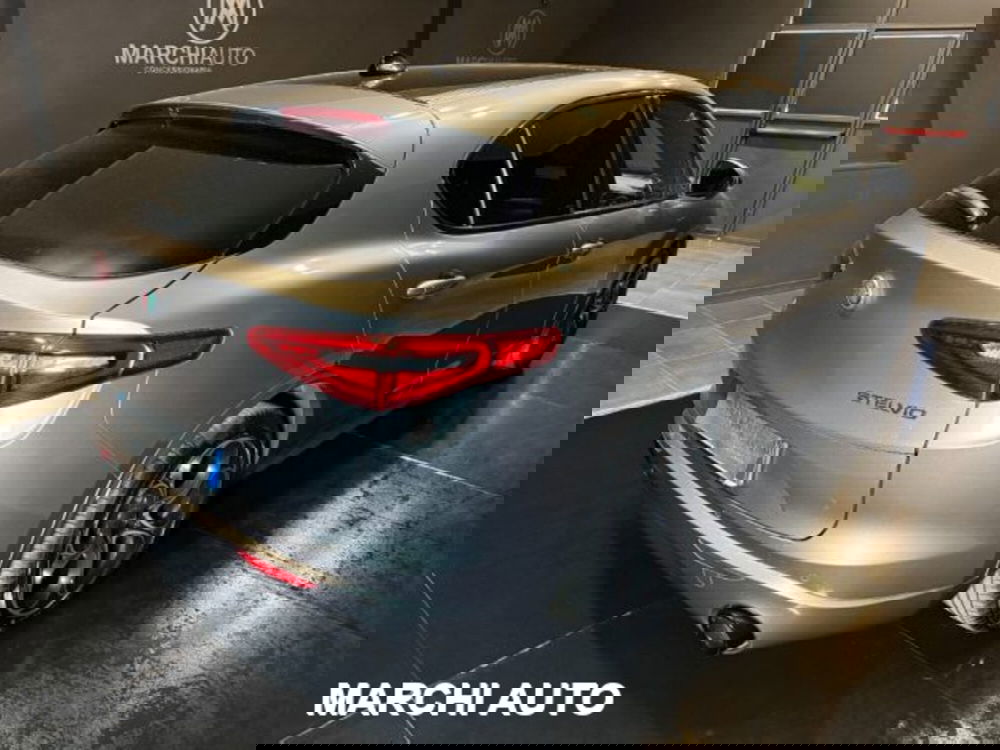 Alfa Romeo Stelvio usata a Perugia (5)