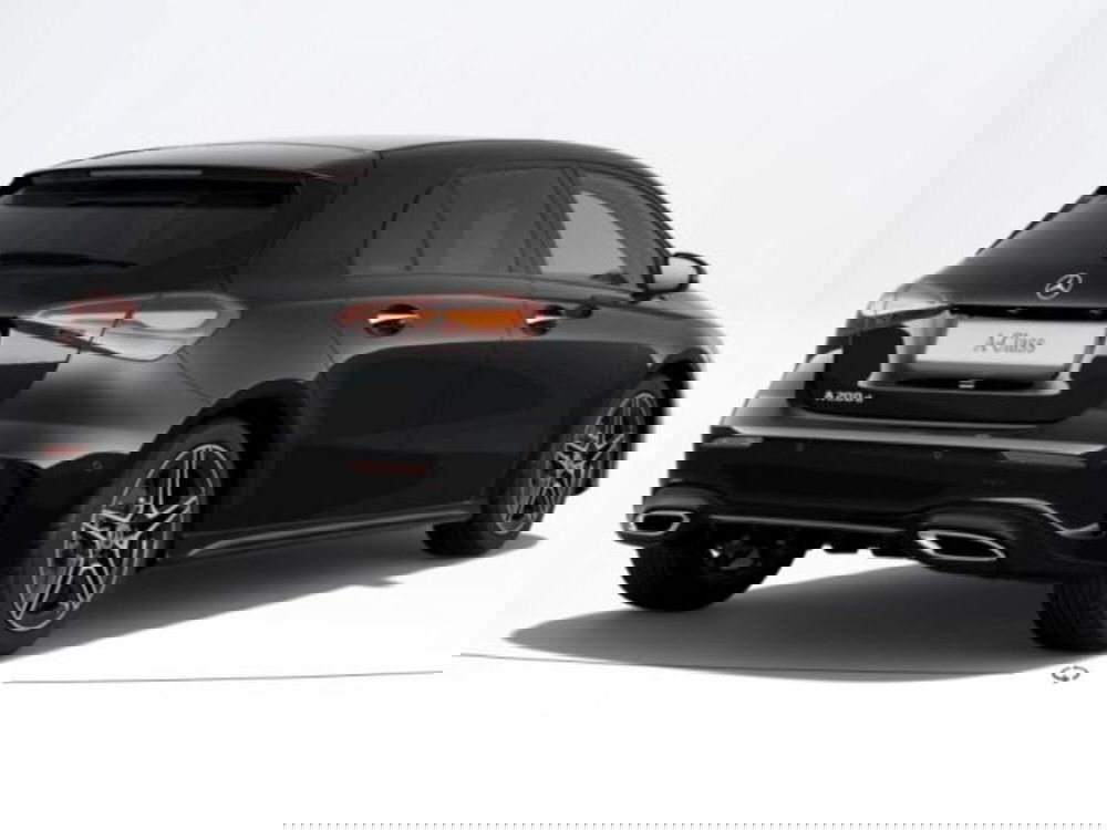 Mercedes-Benz Classe A Sedan nuova a Verona (2)