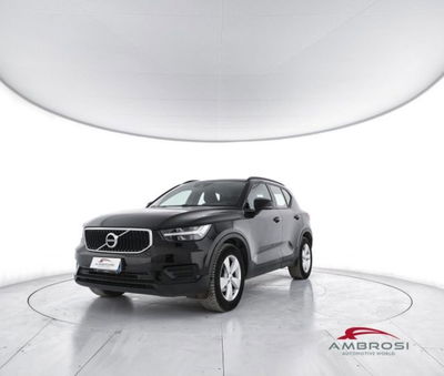 Volvo XC40 T3 Momentum Core del 2021 usata a Corciano