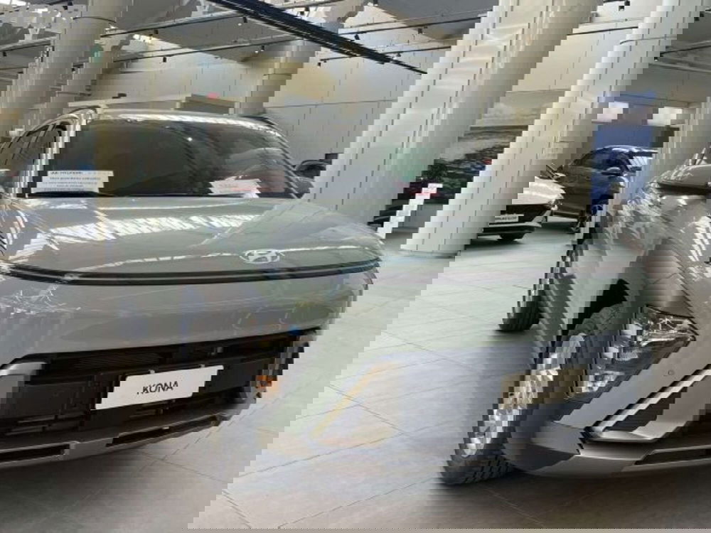 Hyundai Kona nuova a Milano (3)