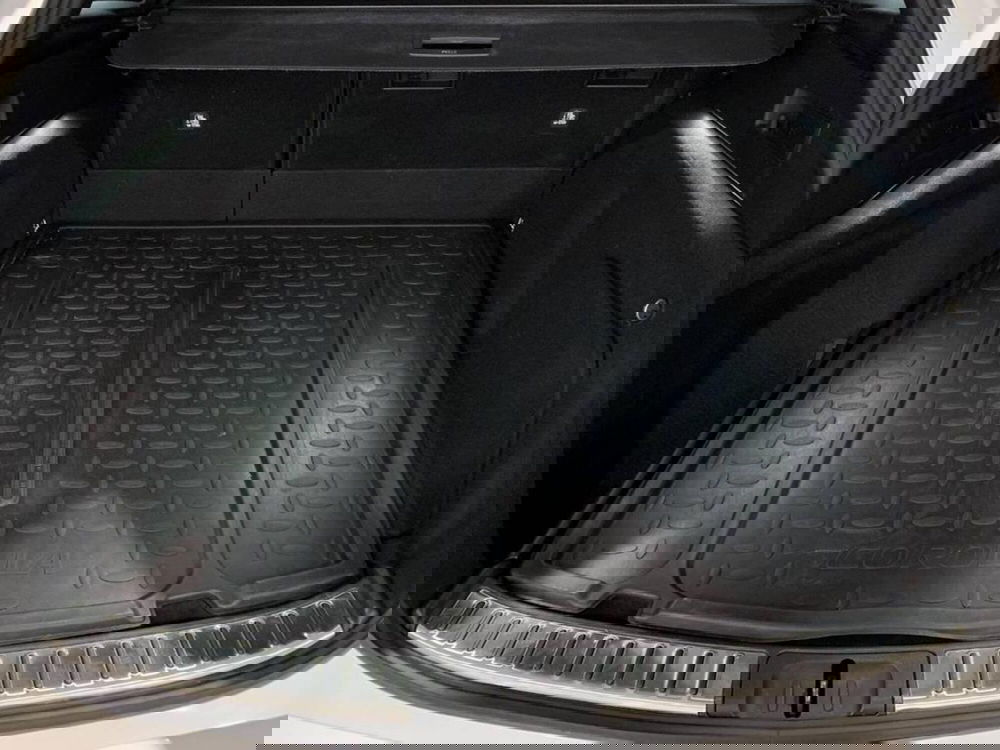 Toyota Corolla Touring Sports usata a Torino (7)